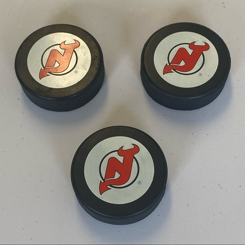 Lot of 3 vtg 90s NJ Devils Hockey Pucks Official Lindsay brand - Canada